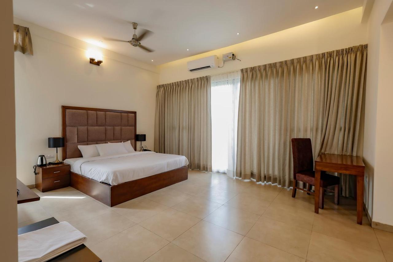 Falcon Suites Whitefield Bangalore Exterior foto